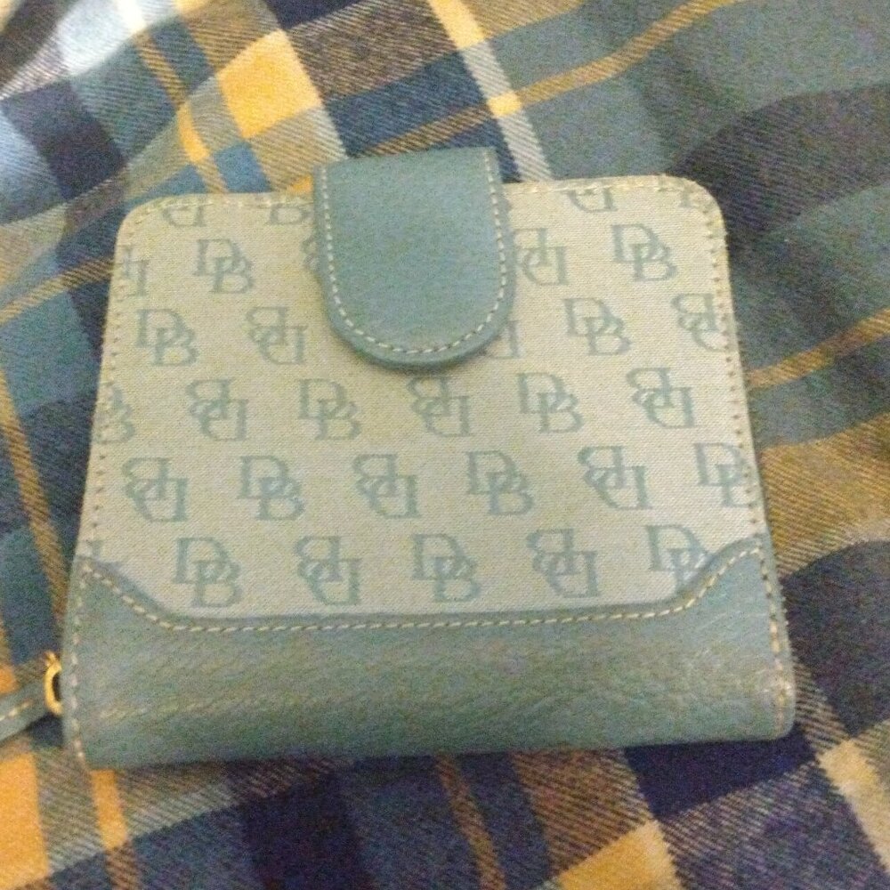 ❤️DOONEY & BOURKE Light Blue DB Logo ID Billfold Coin Wallet